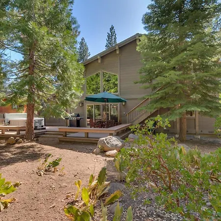 High Sierra At Dollar Point - Private Hot Tub, Close To Ski Resorts, Pet Friendly!
